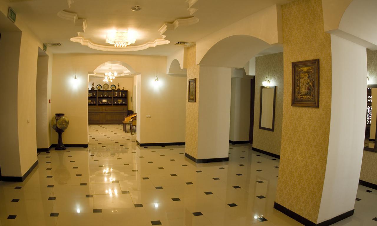 Hotel Registon Samarkand Ngoại thất bức ảnh