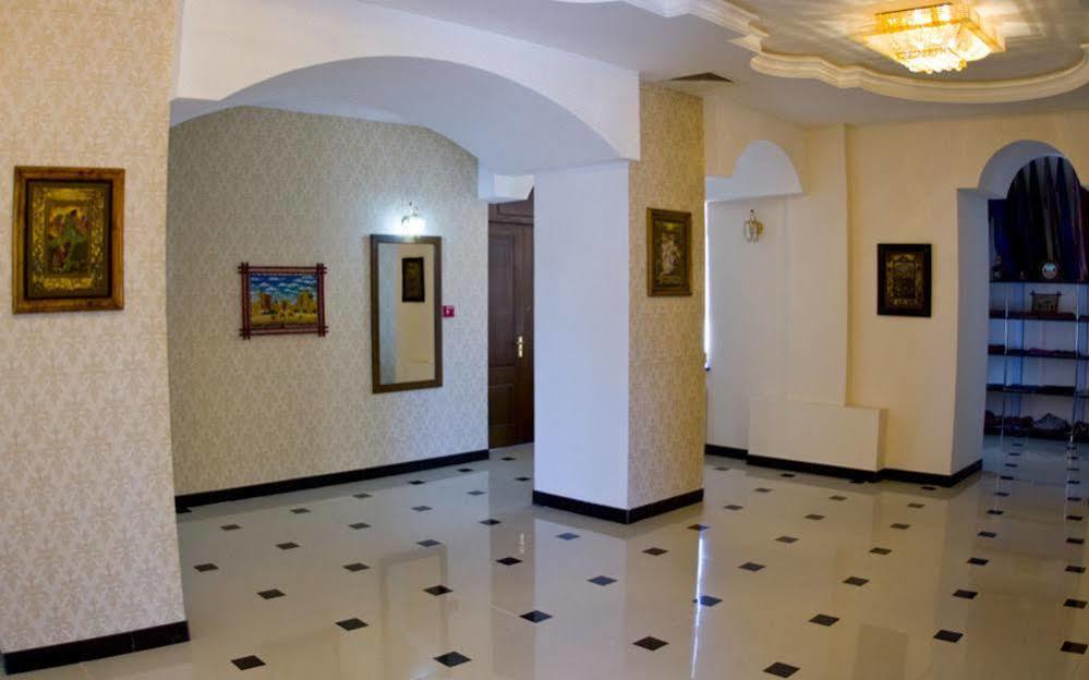 Hotel Registon Samarkand Ngoại thất bức ảnh